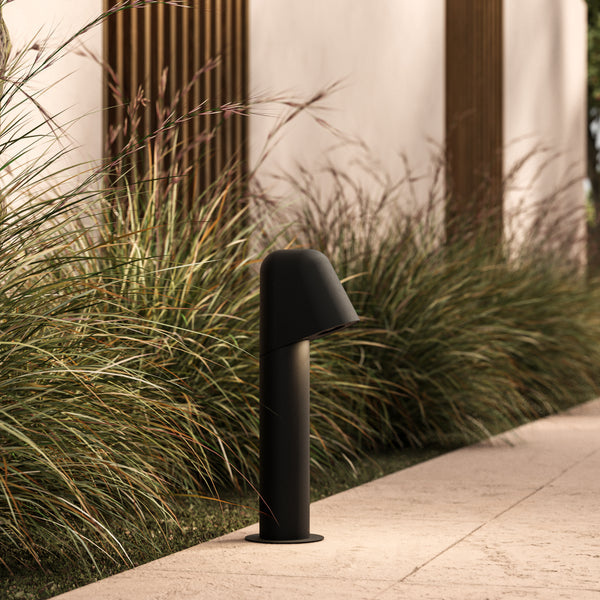Mast 400 Exterior Bollard in Textured Black