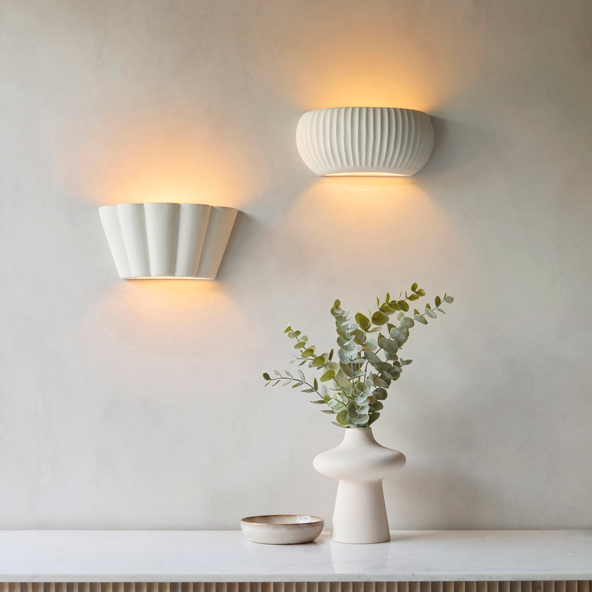 Babylon Wall Washer in Unglazed Scalloped Edge Ceramic