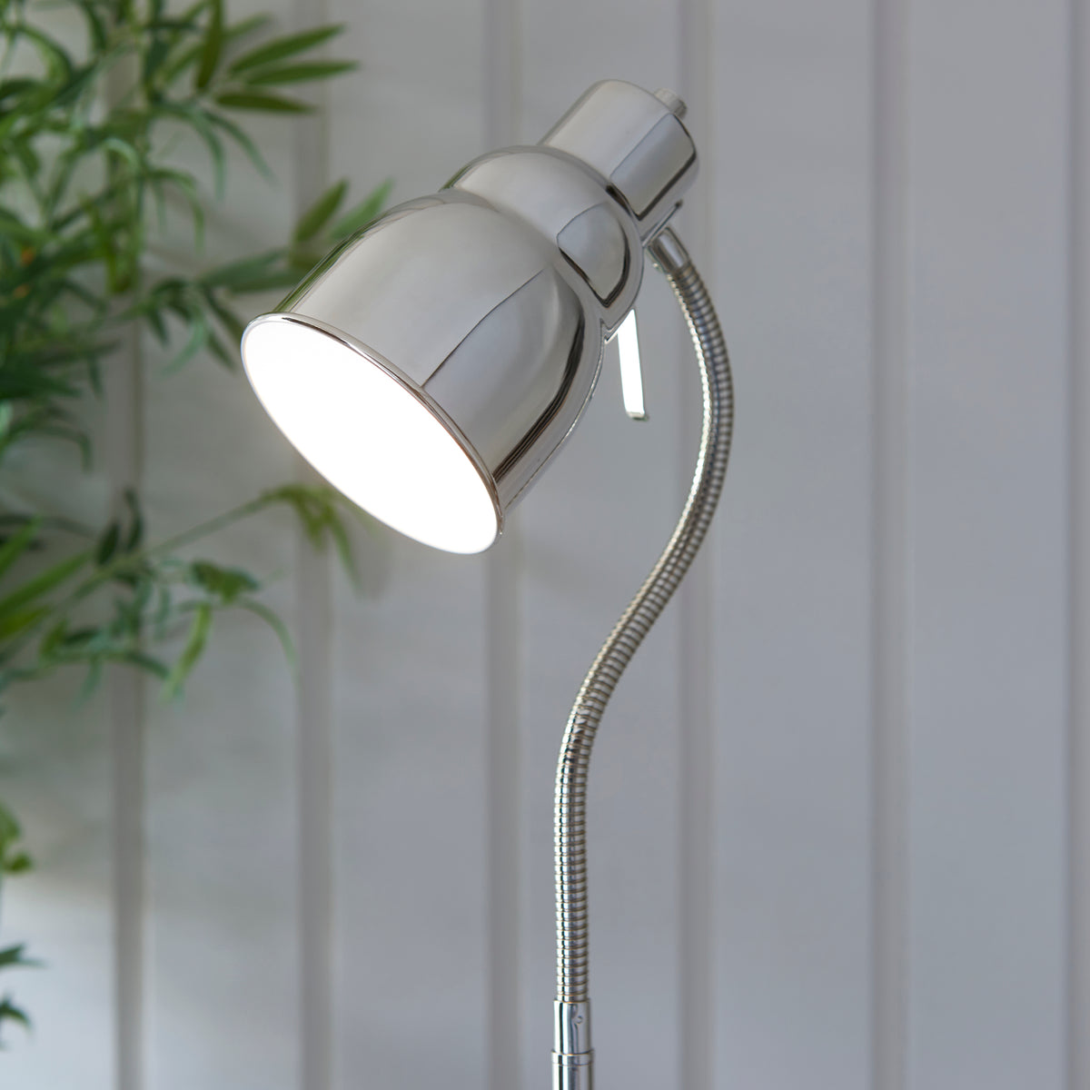 Classic Flexi Reader Floor Lamp in Bright Nickel