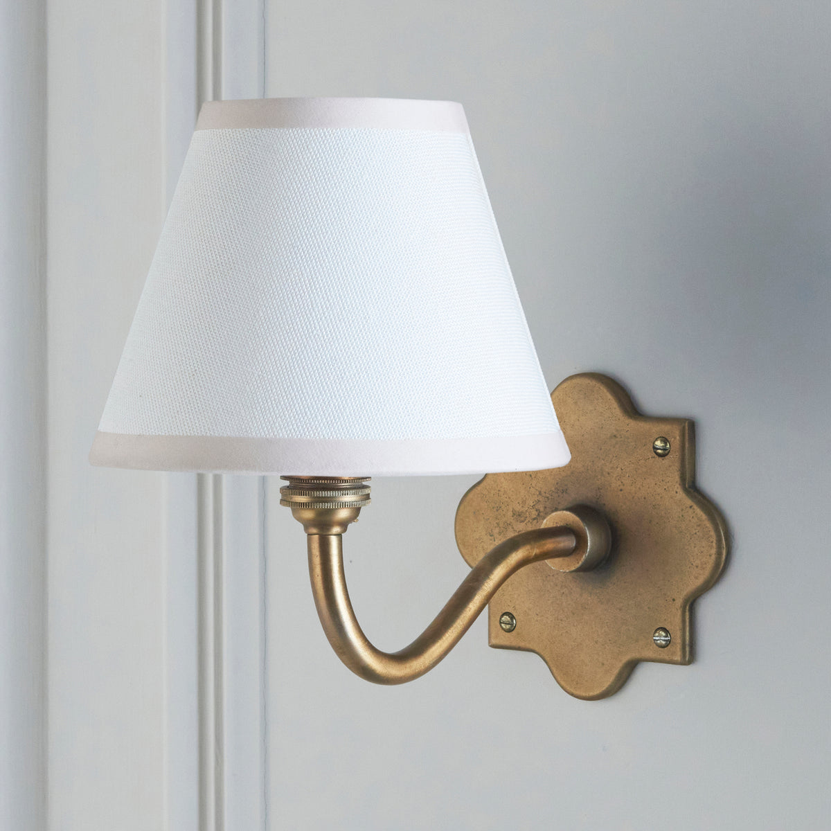 Anvil Curve Wall Light in Brass with Vintage & Almond White 16cm Ivy Shade
