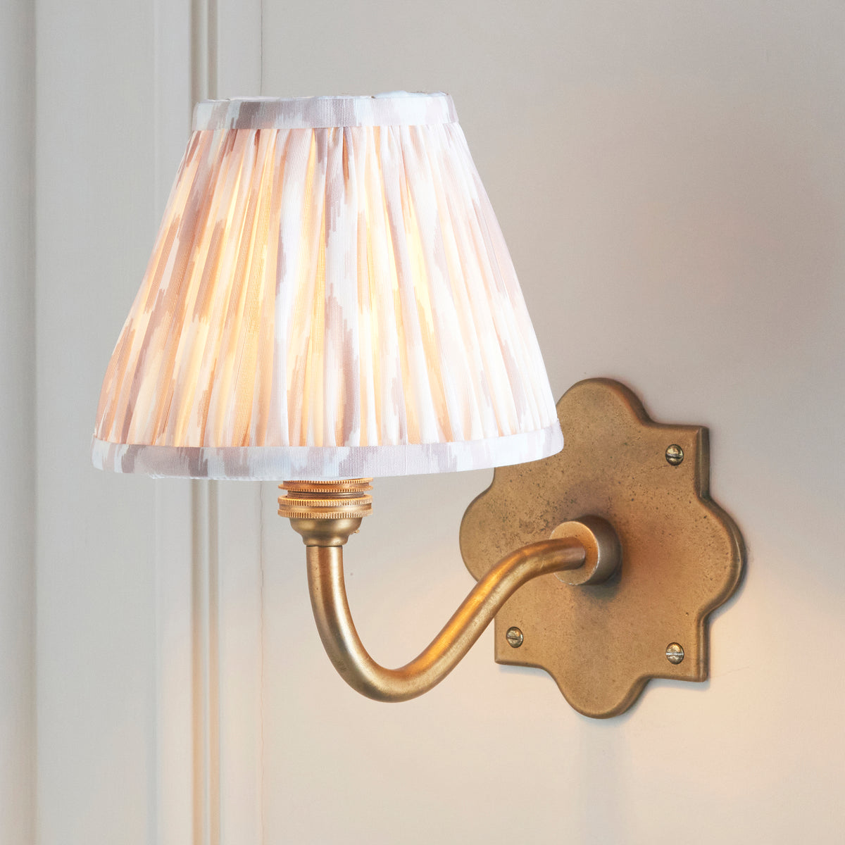 Anvil Curve Wall Light in Brass with Neutral 16cm Ikat Shade