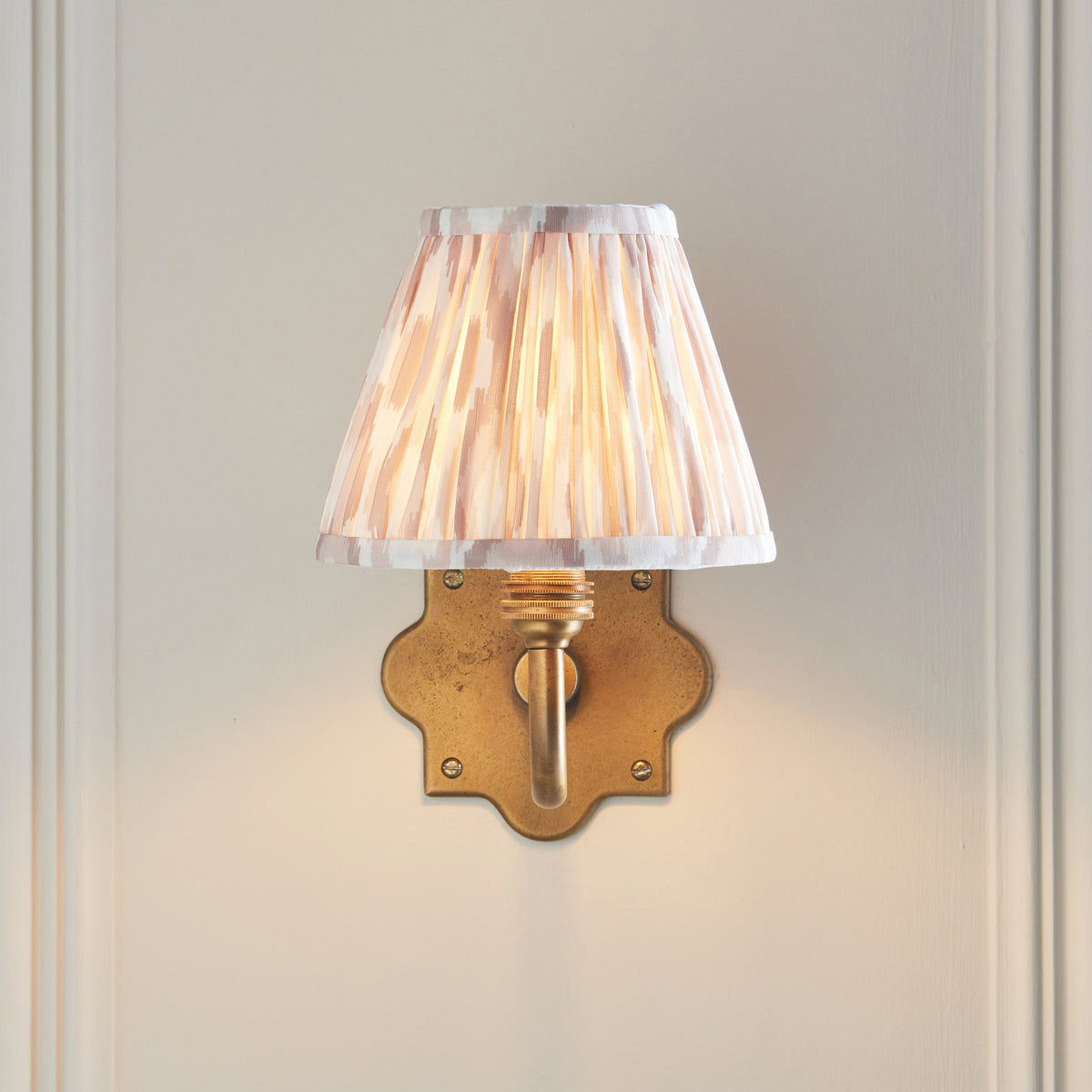 Anvil Curve Wall Light in Brass with Neutral 16cm Ikat Shade