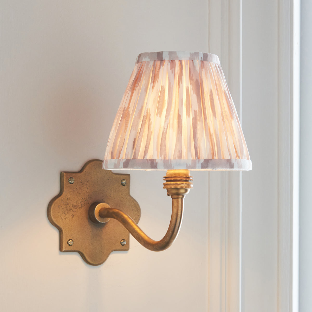 Anvil Curve Wall Light in Brass with Neutral 16cm Ikat Shade