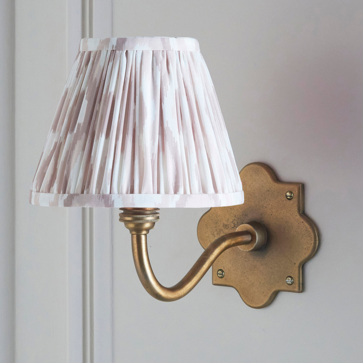 Anvil Curve Wall Light in Brass with Neutral 16cm Ikat Shade
