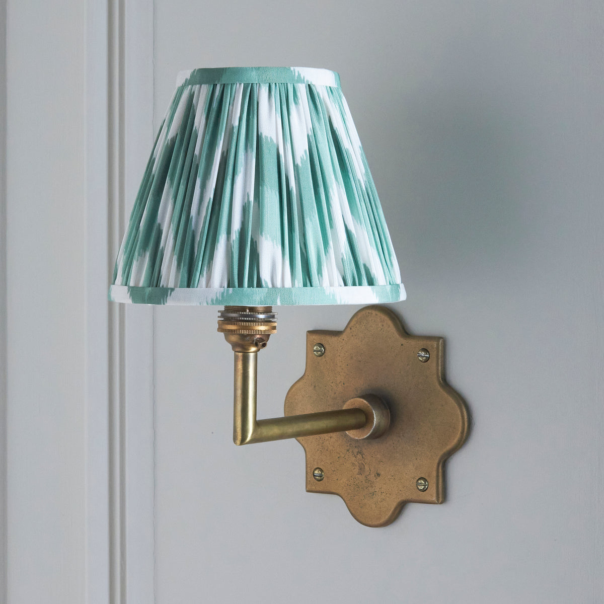Anvil Angle Wall Light in Brass with Cotswold Green 16cm Zigzag Shade