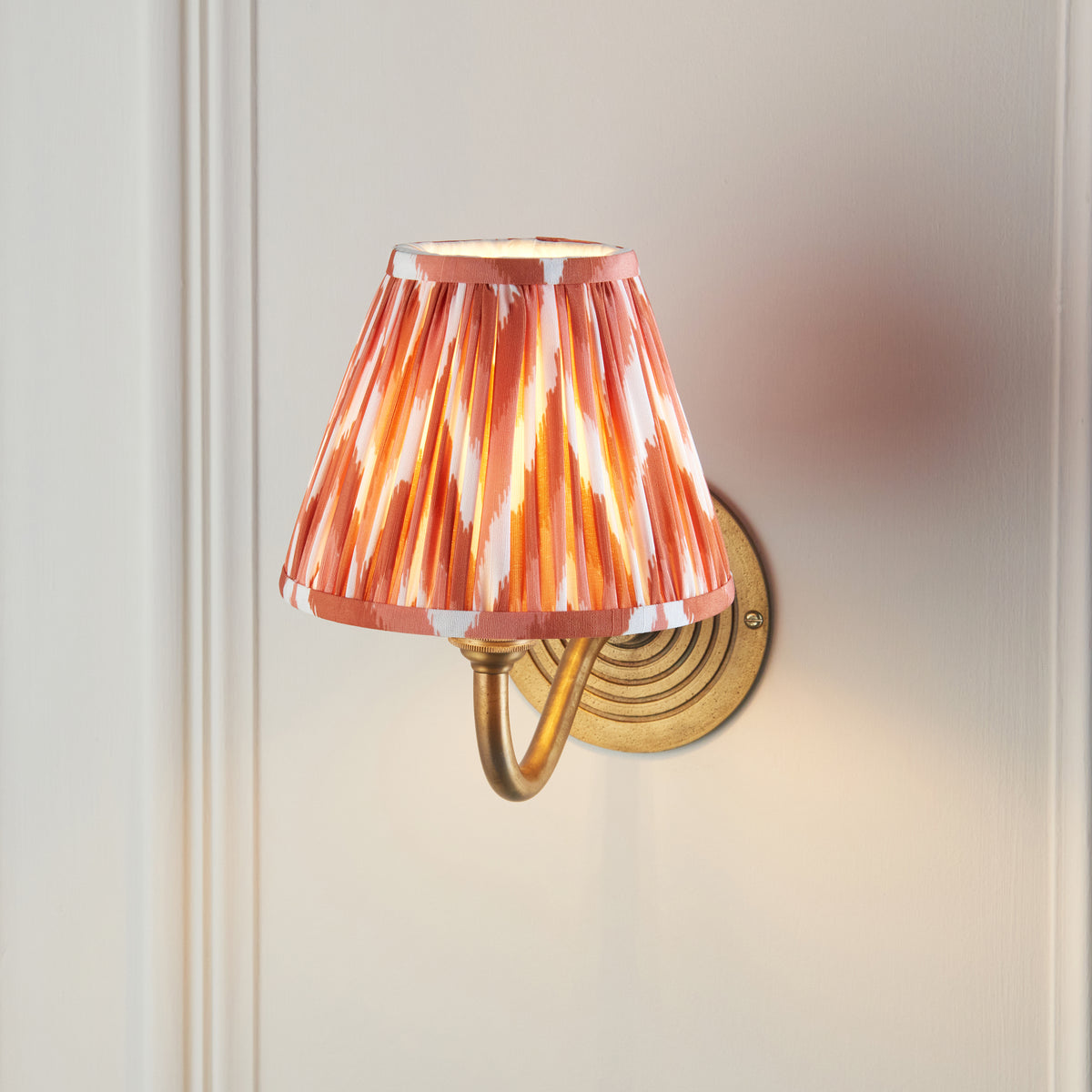 Ripple Curve Wall Light in Brass with Apricot Orange 16cm Zigzag Shade