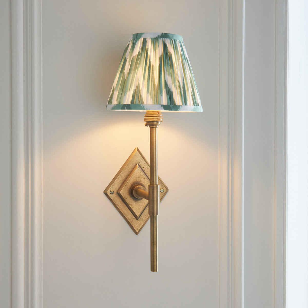 Diamond Tall Wall Light in Brass with Cotswold Green 16cm Zigzag Shade