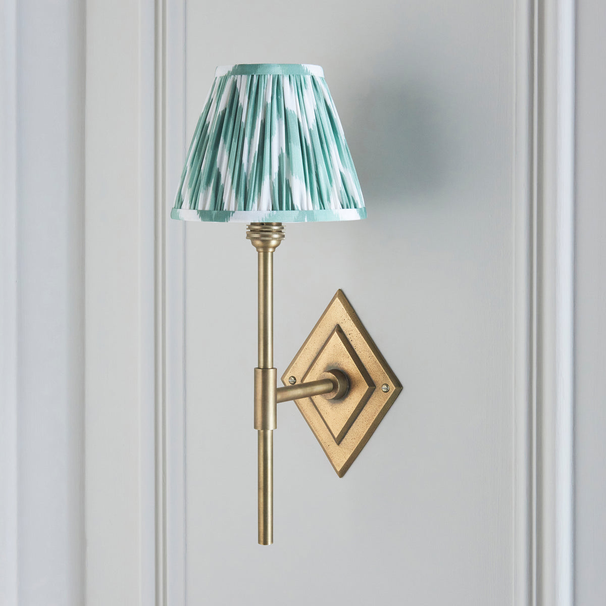 Diamond Tall Wall Light in Brass with Cotswold Green 16cm Zigzag Shade
