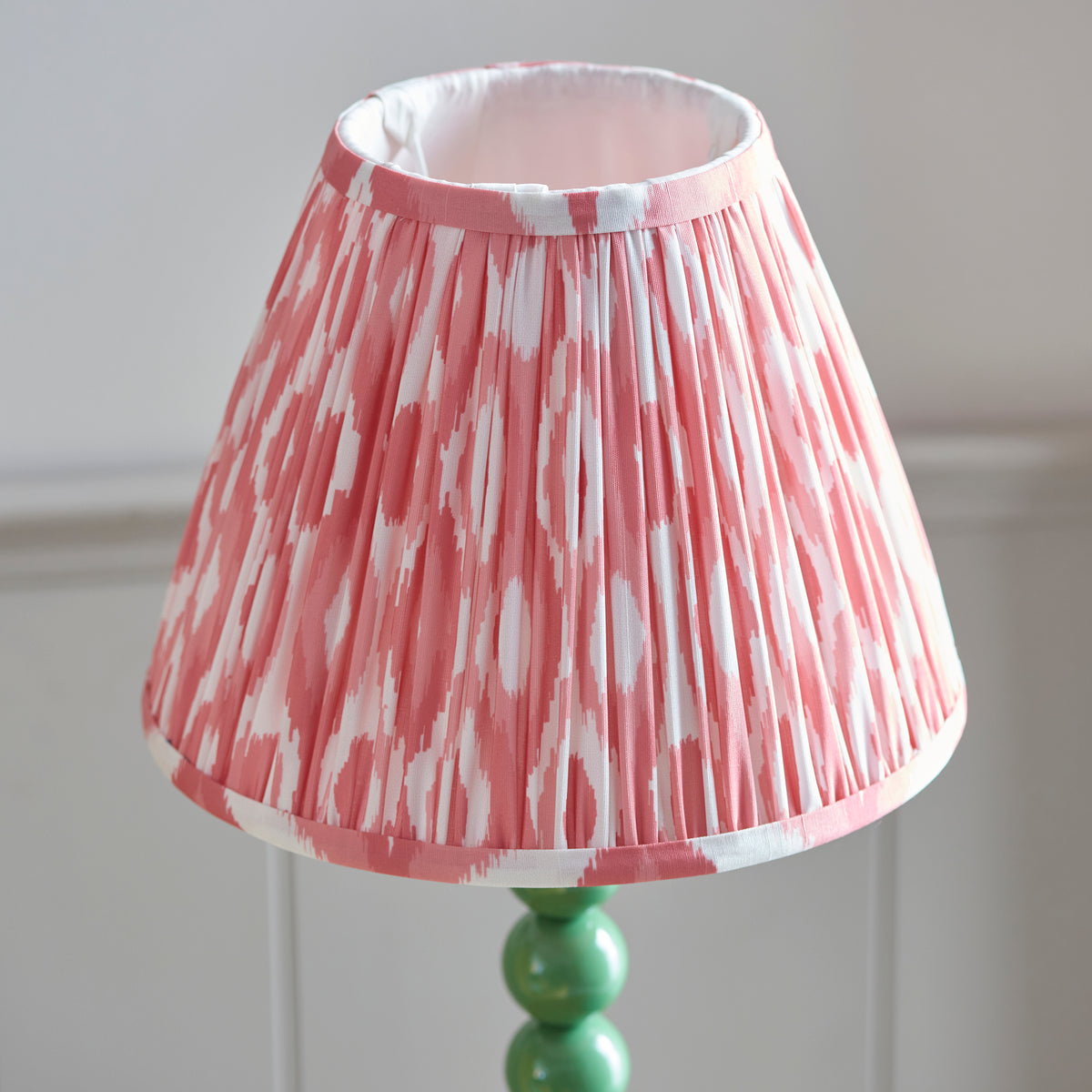 Higgledy Table Lamp in Cotswold Green with Coral Pink 25cm Ikat Shade