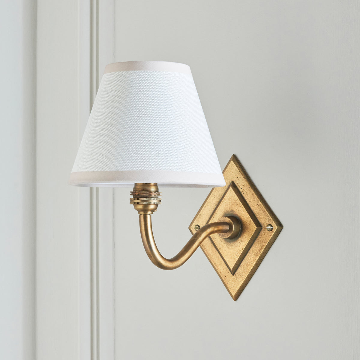 Diamond Curve Wall Light in Brass with Vintage White 16cm Ivy Shade