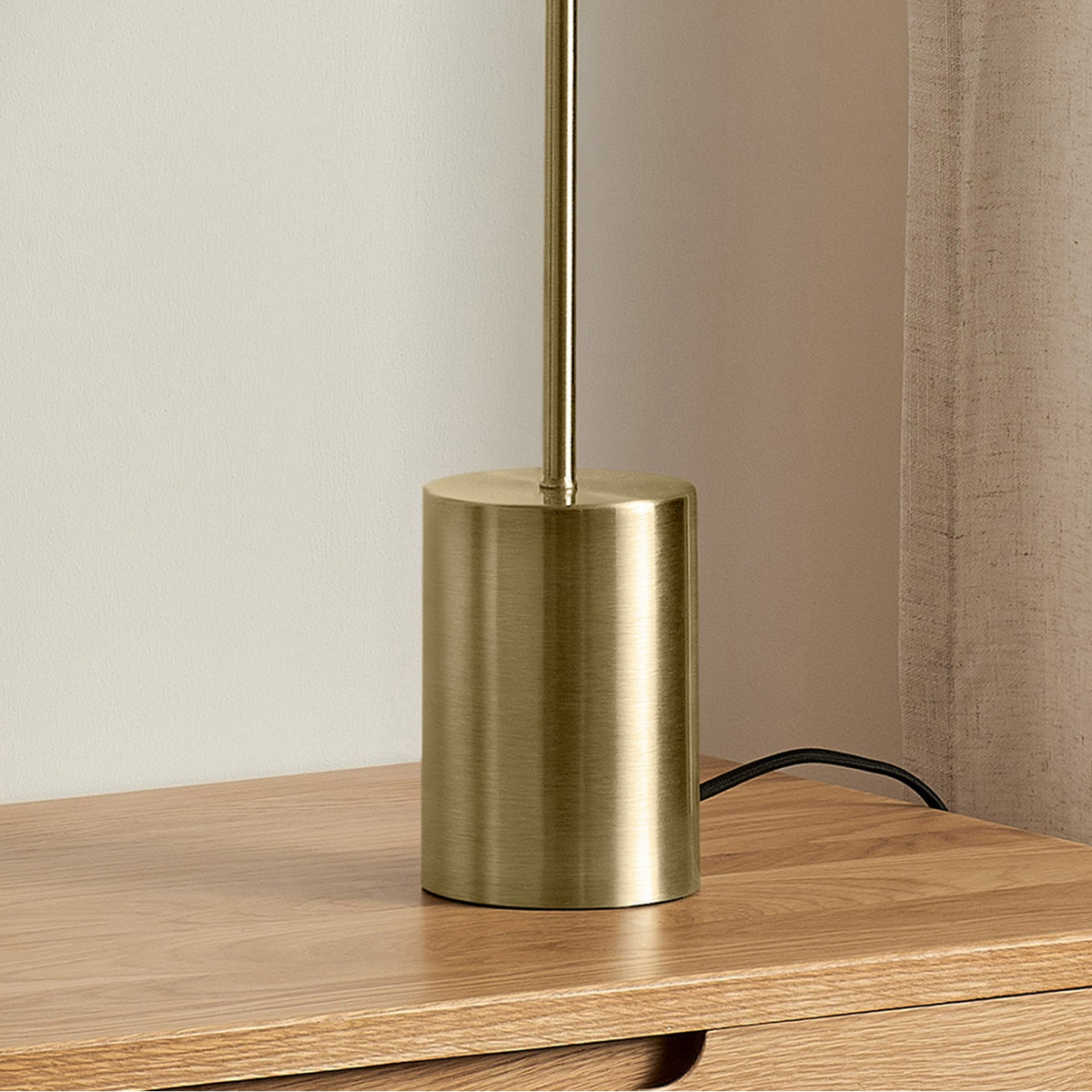Briz Large Table Lamp in Antique Brass with Ribbed Pink Glass Shade