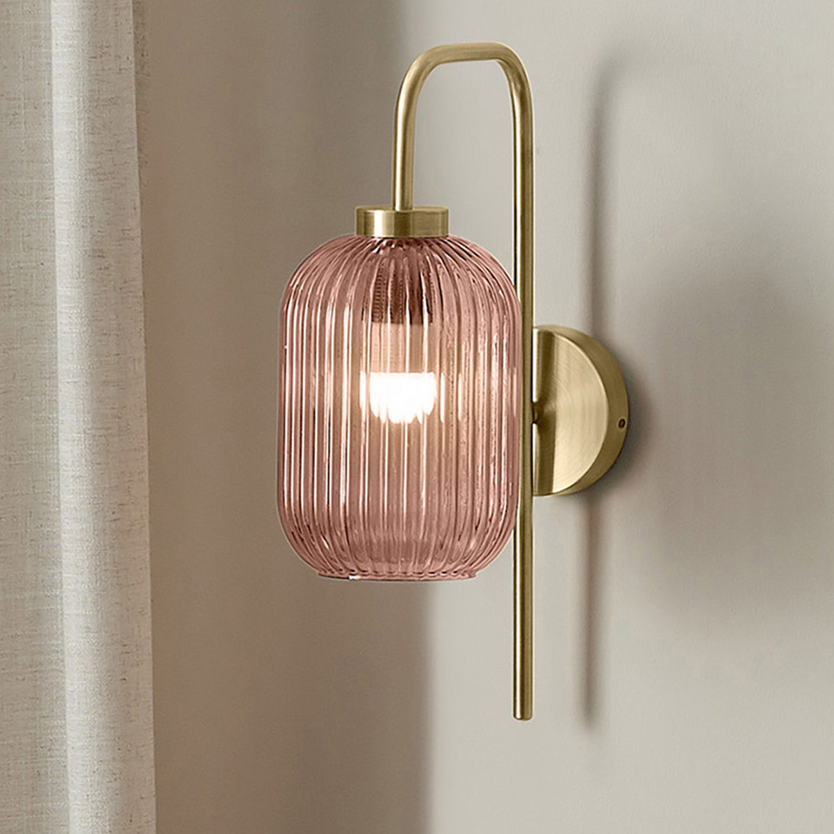 Briz Wall Light in Antique Brass with Ribbed Pink Glass Shade