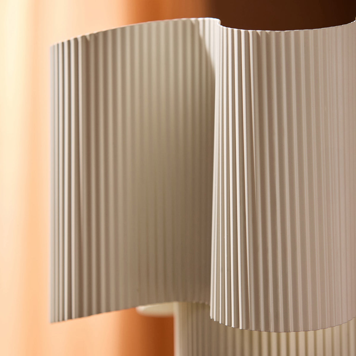 Sydney Ribbed Table Lamp in Cream