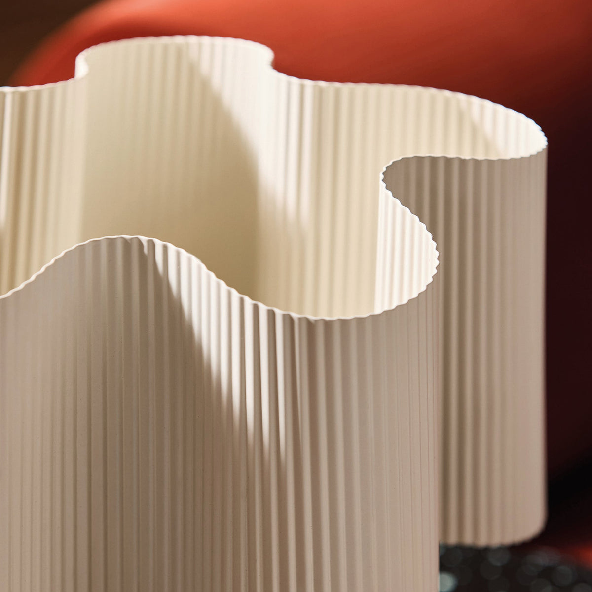 Sydney Ribbed Table Lamp in Cream