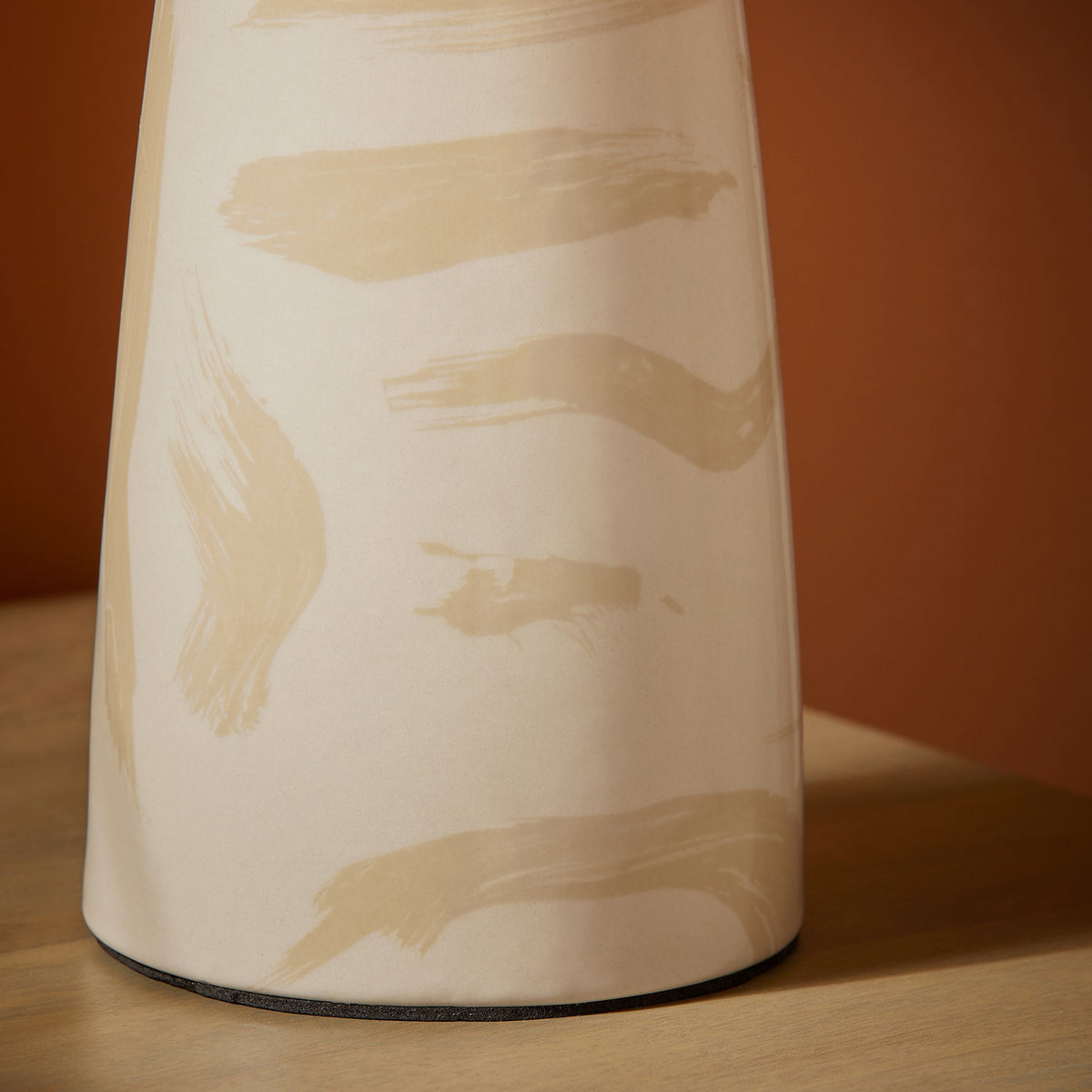 Vince Ceramic Table Lamp in Cream with Natural Linen Shade