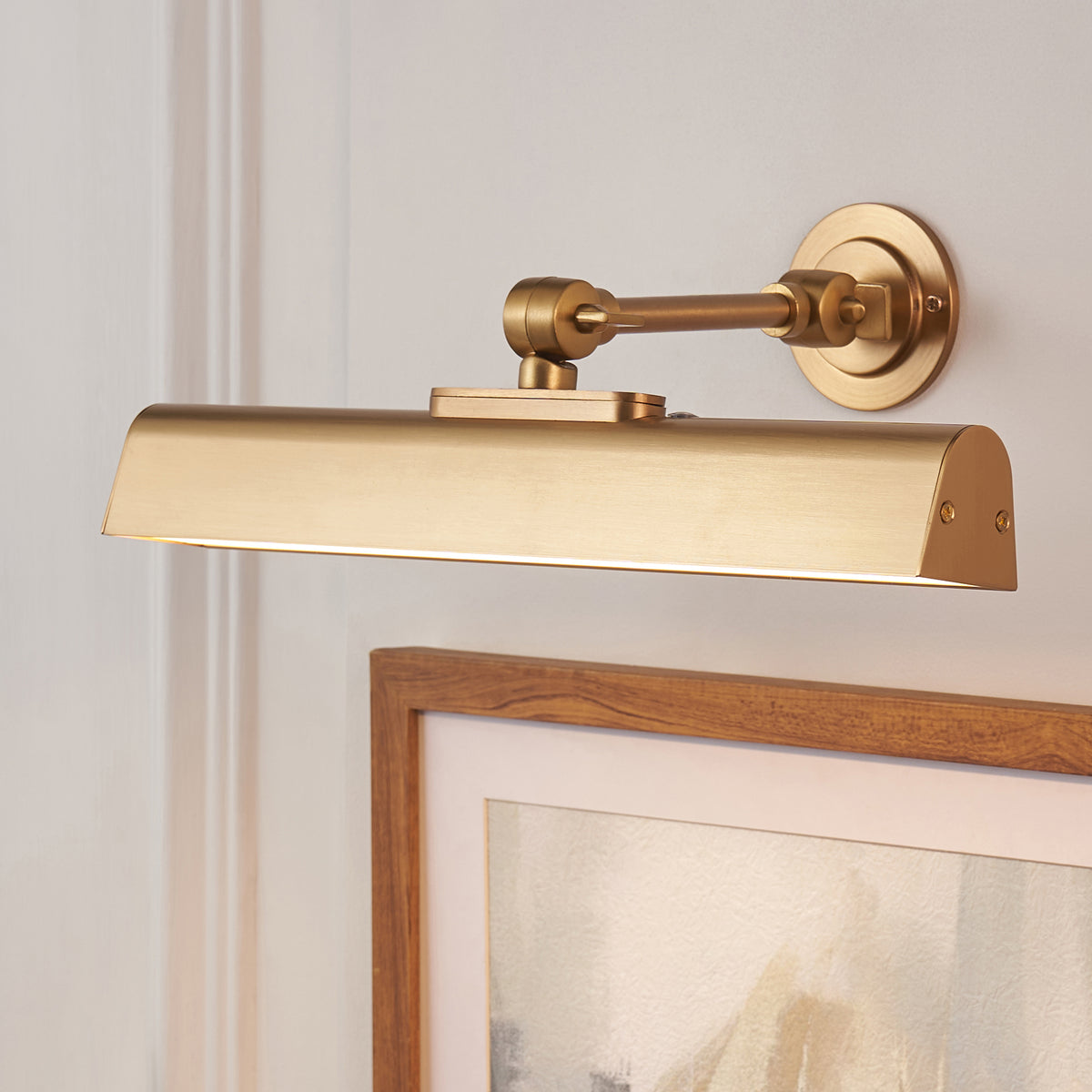 Dalyan Rechargeable and Dimmable Picture Light in Warm Brass