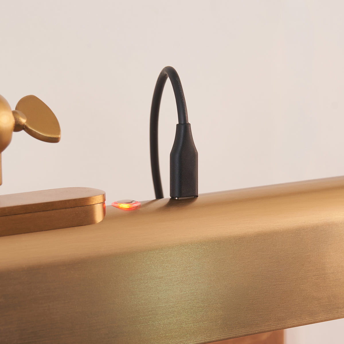 Dalyan Rechargeable and Dimmable Picture Light in Warm Brass