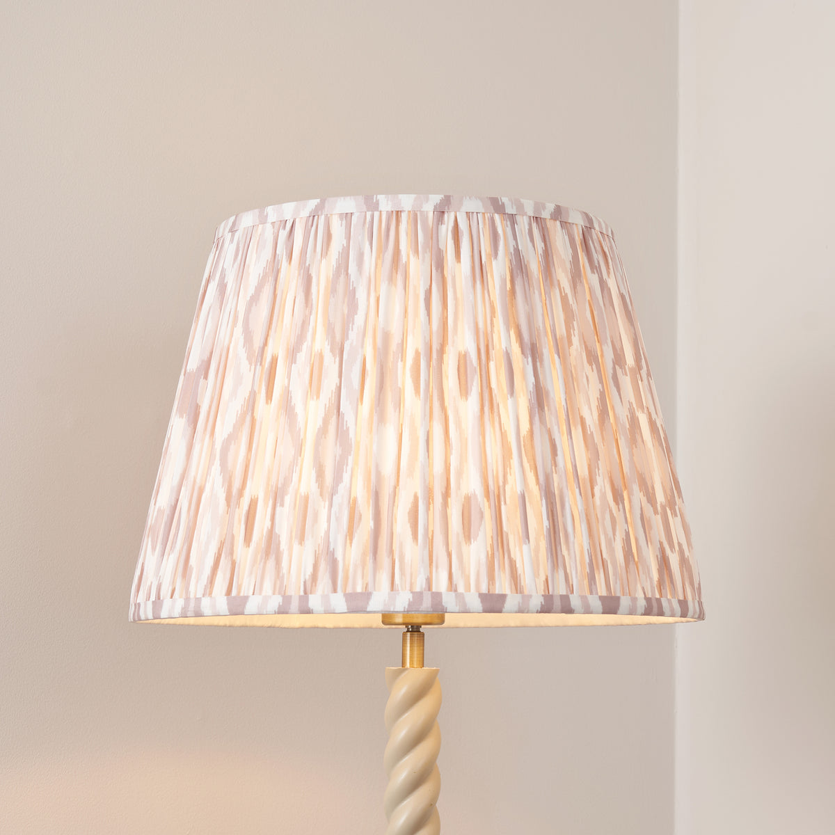 Twist Floor Lamp in Almond White with Natural 40cm Ikat Shade