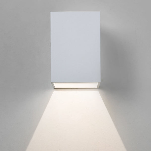 Oslo 100 LED IP65 Exterior Wall Light in White