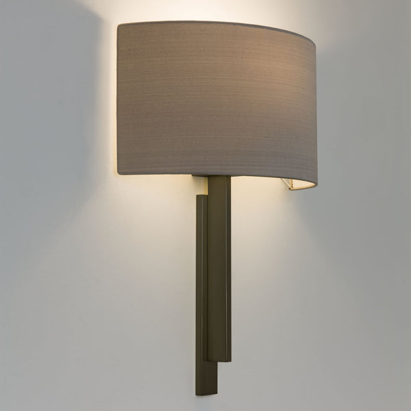 Tate Wall Light in Bronze