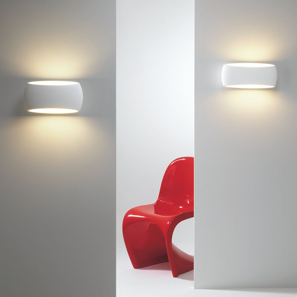Aria 300 White Plaster Wall Light