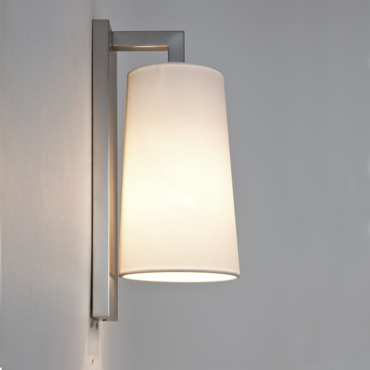 Lago 280 IP44 Wall Light in Matt Nickel