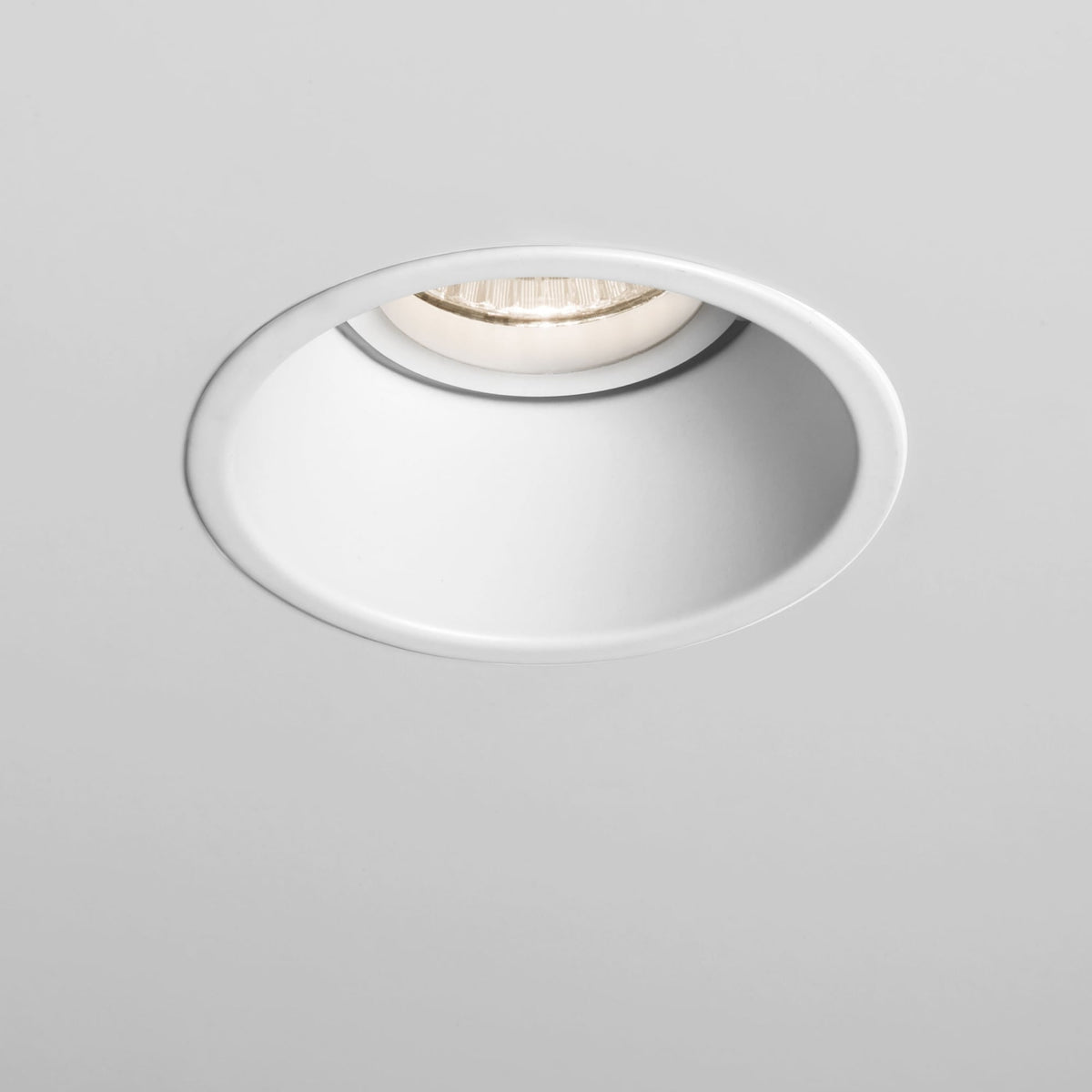 Minima 230v Round Fixed Recessed Downlight