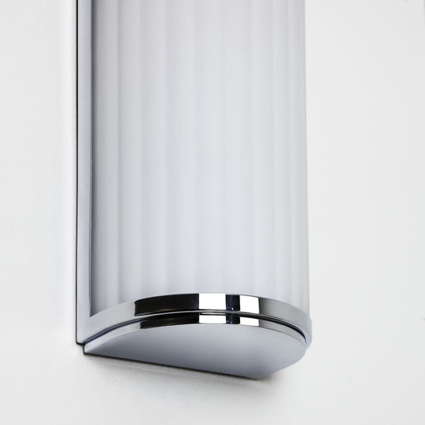 Monza Classic 250 IP44 Bathroom Wall Light in Chrome