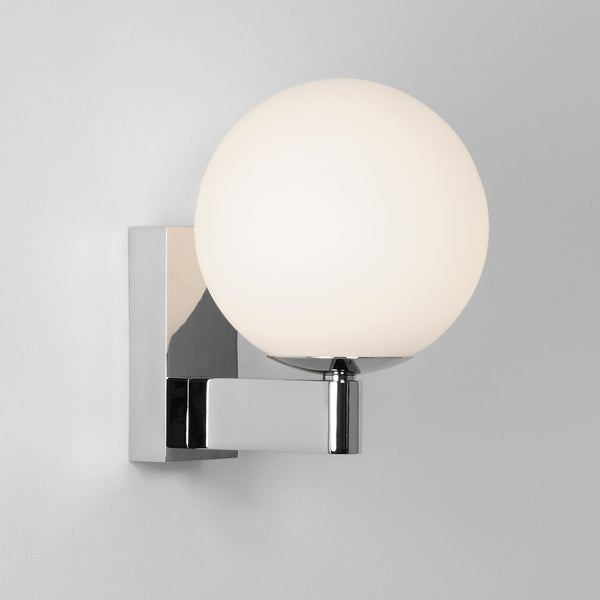 Sagara IP44 Bathroom Wall Light in Chrome