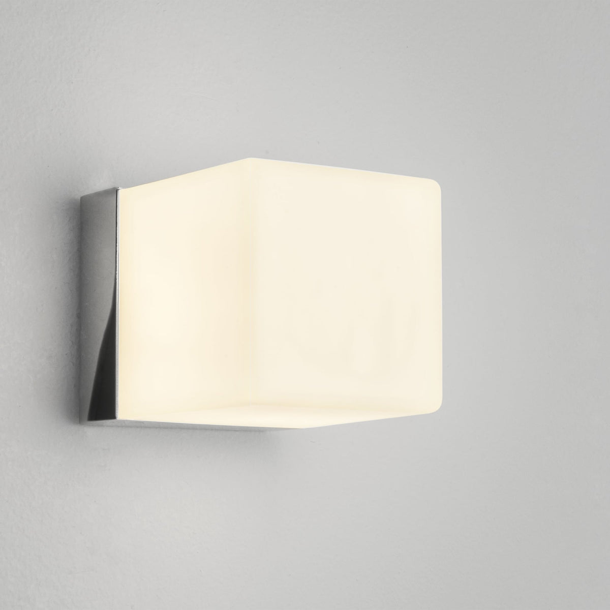 Cube IP44 Bathroom Wall Mirror Light