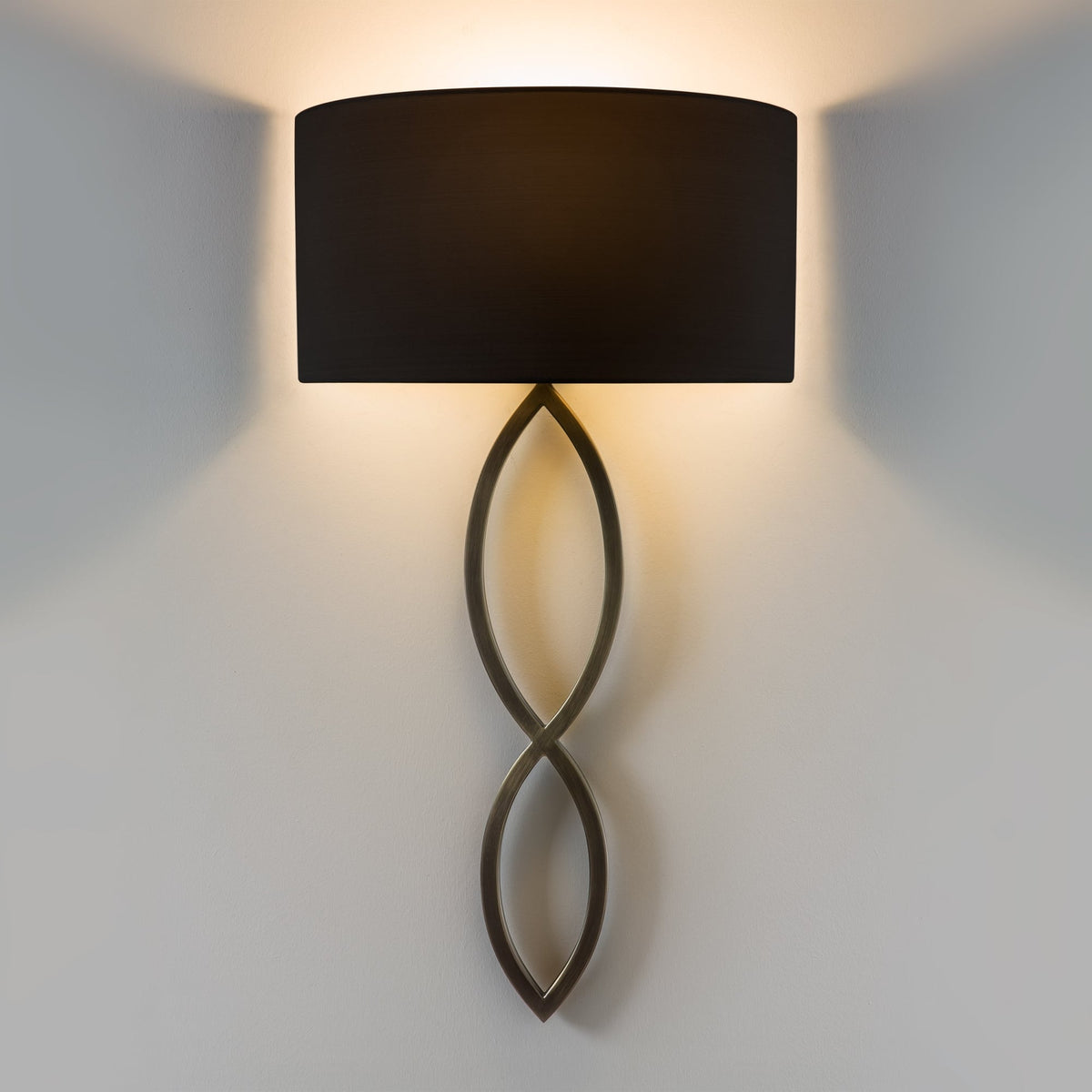 Caserta Wall Light in Bronze