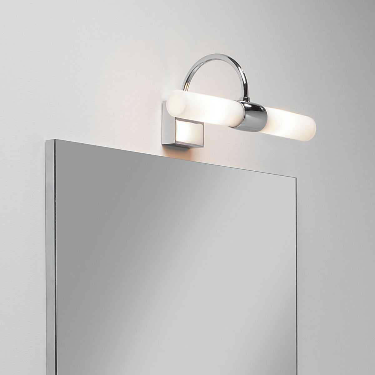 Dayton IP44 Bathroom Mirror Light Finished in Polished Chrome