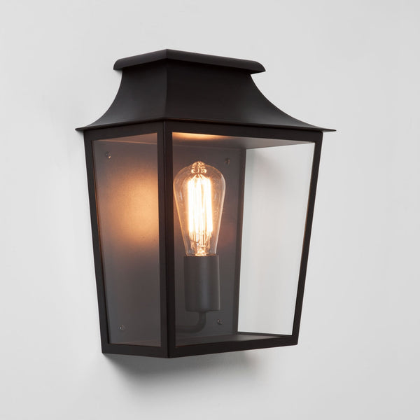 Richmond 285 Exterior IP44 Wall Light in Black