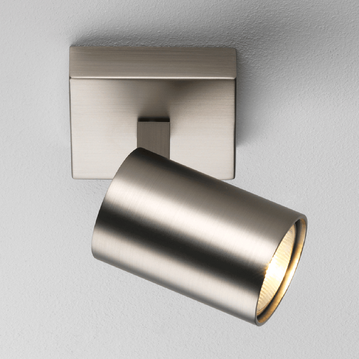 Ascoli Single Spotlight in Matt Nickel