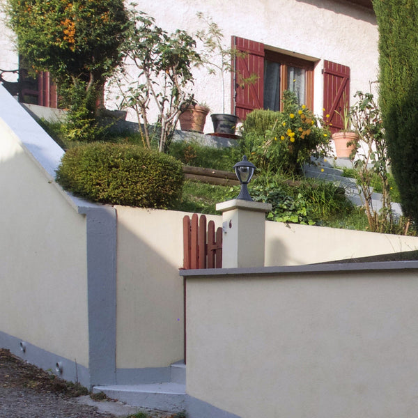 Unite Pedestal 6.5W Exterior LED Light in Black