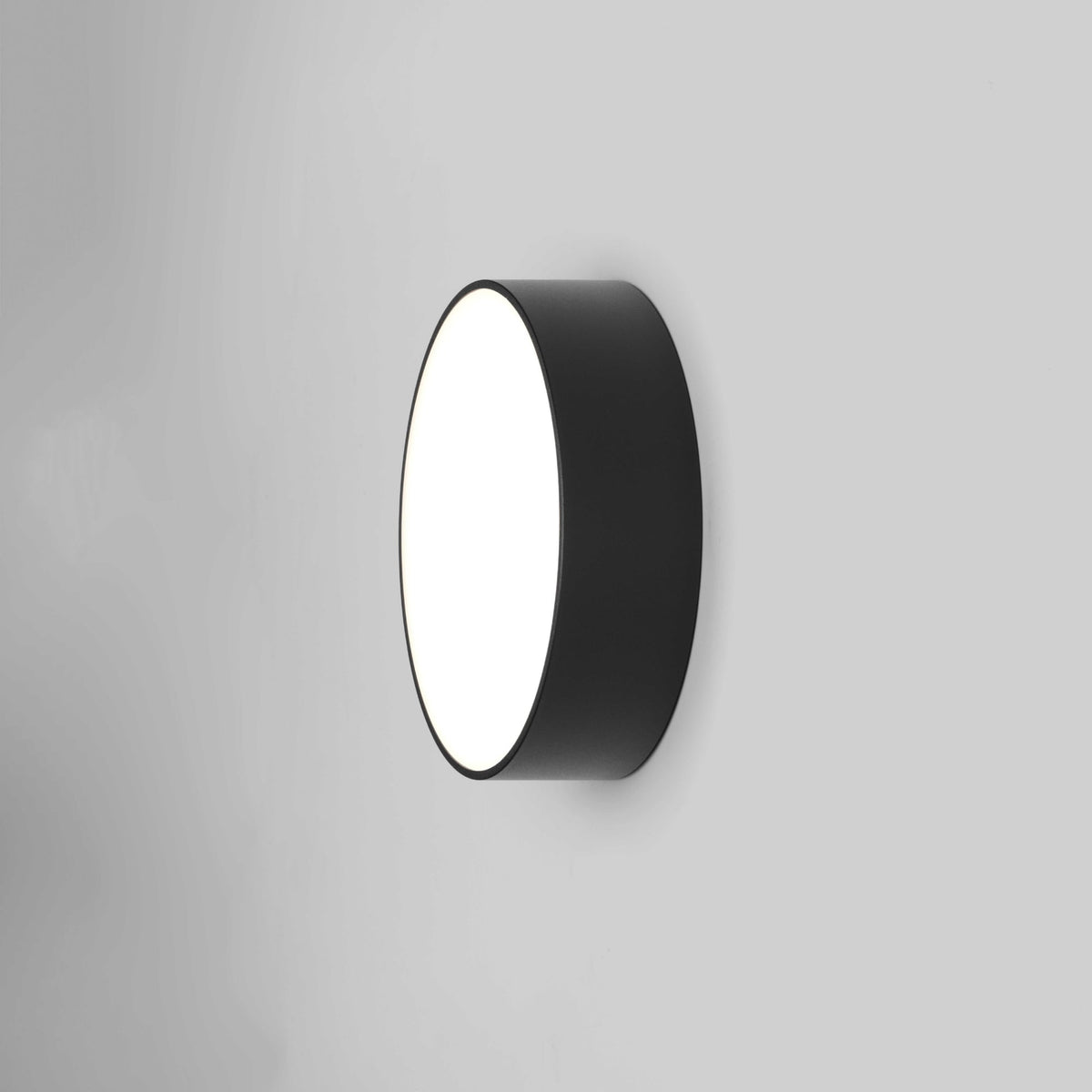 Kea 250 IP65 LED Wall Light in Black