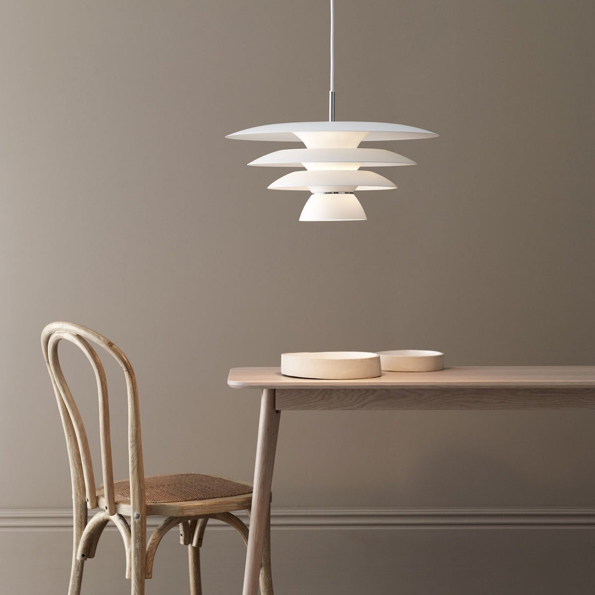 Da Vinci 500mm Single Metal Pendant in White