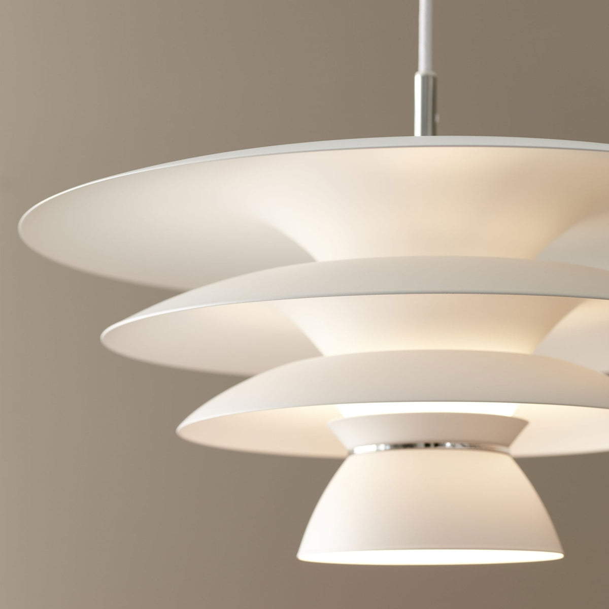 Da Vinci 500mm Single Metal Pendant in White