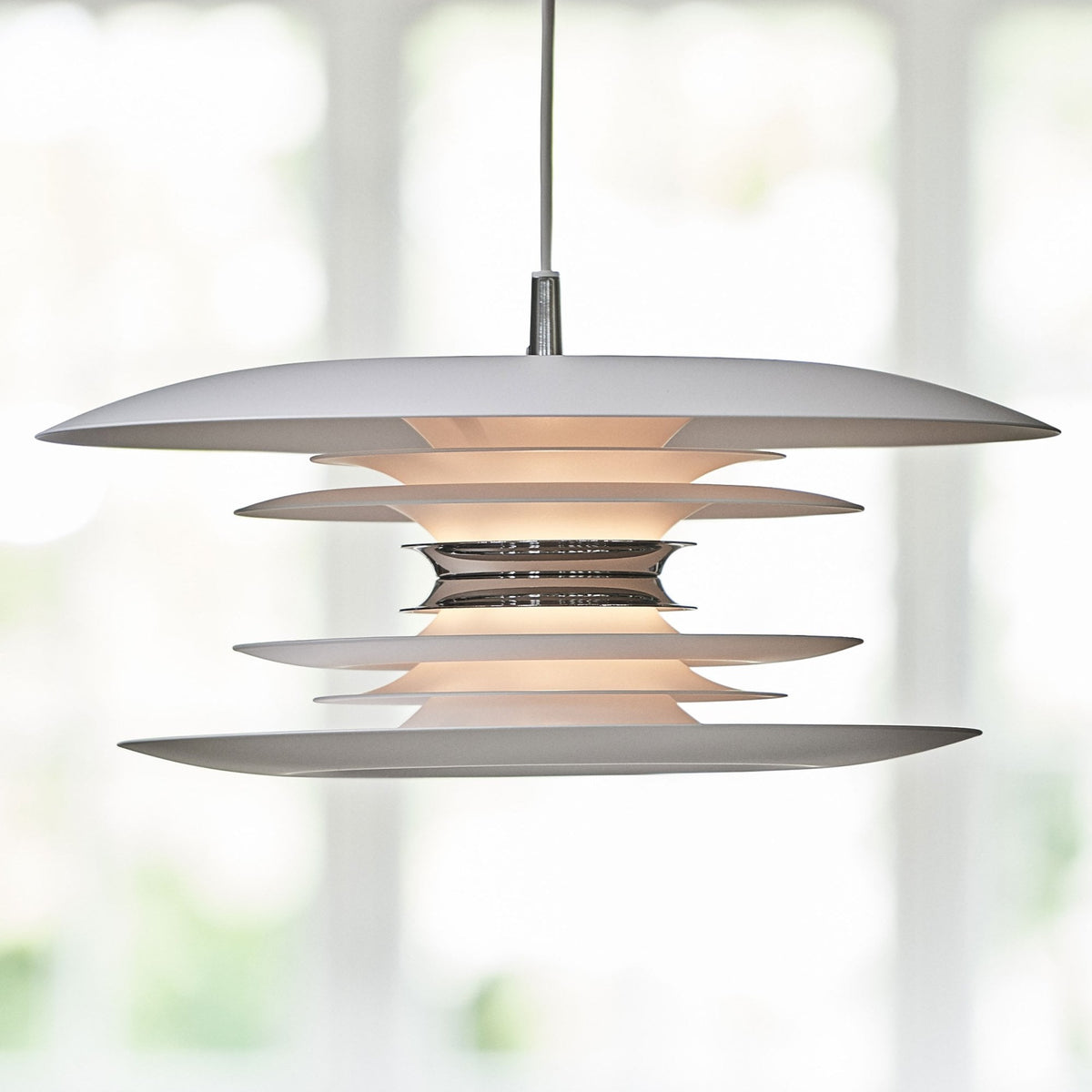 Diablo 500 Single Metal Pendant in Flat White