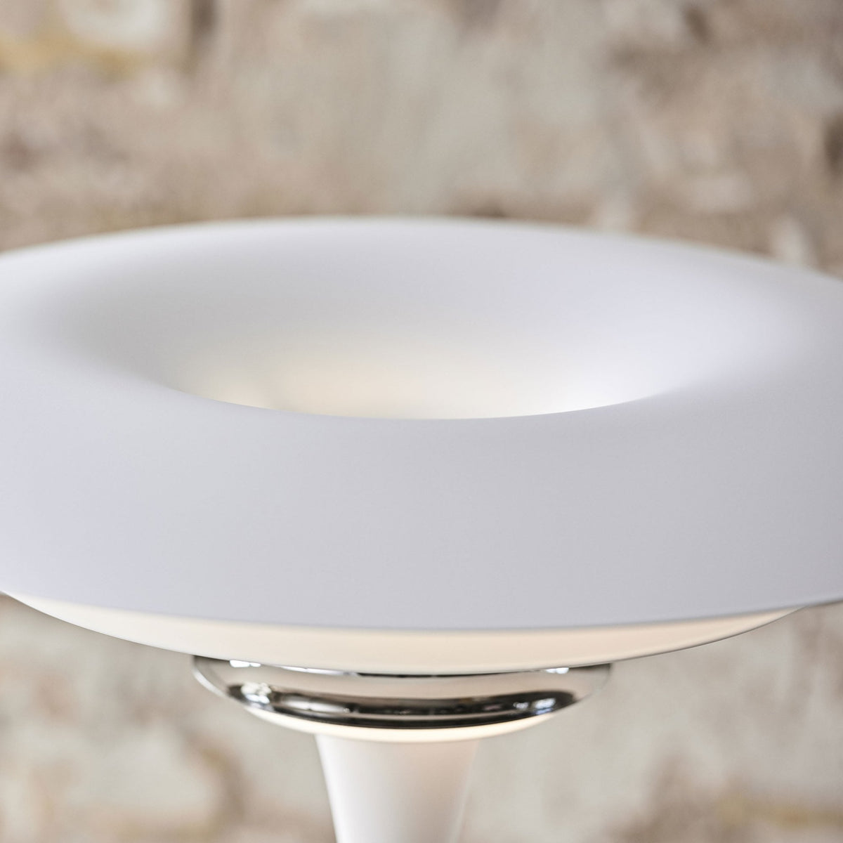 Diablo Metal Floor Light in Flat White