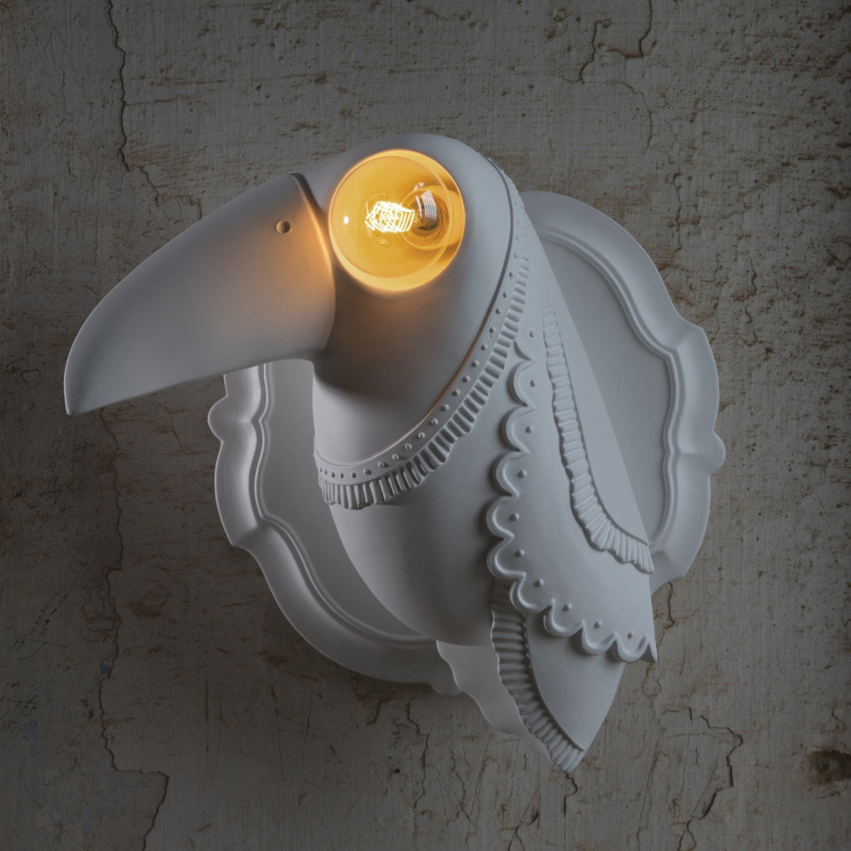 Cubano Matt White Ceramic Wall Light