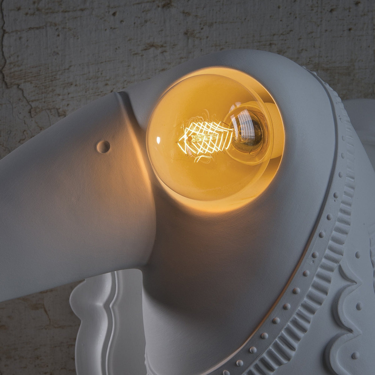 Cubano Matt White Ceramic Wall Light