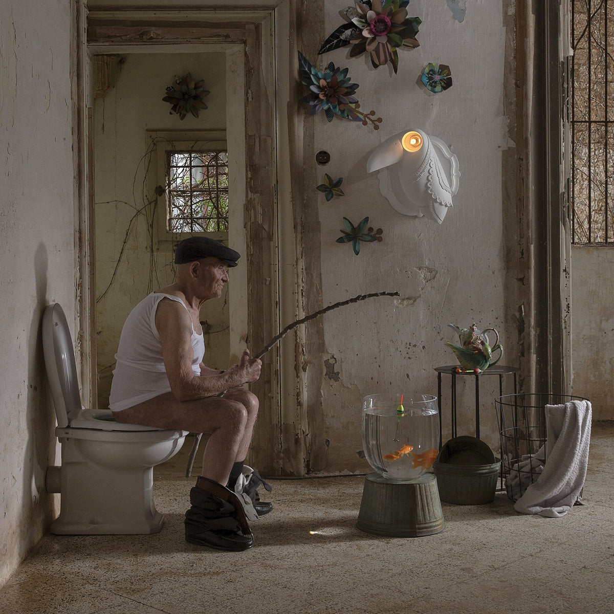 Cubano Matt White Ceramic Wall Light