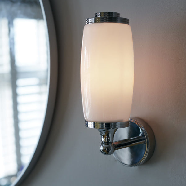 Eliot Single IP44 Bathroom Wall Light in Polished Chrome