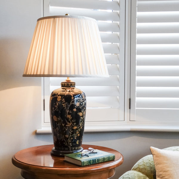 Black Birds Chinese Porcelain Table Lamp