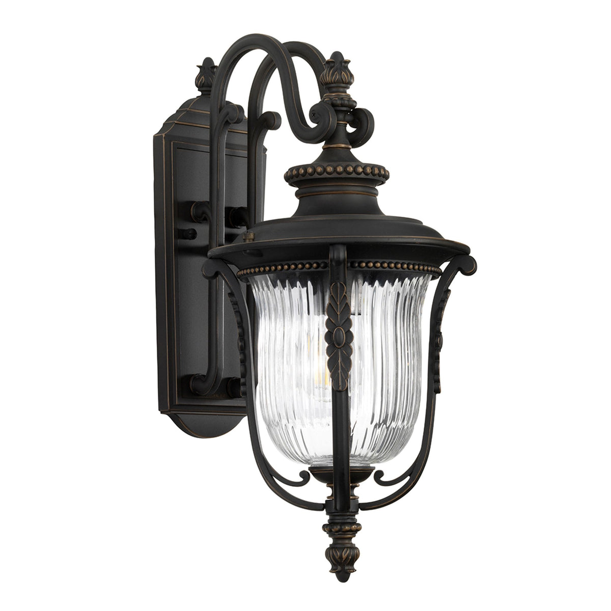 Luverne Medium Wall Lantern in an Oil Rubbed Bronze Finish