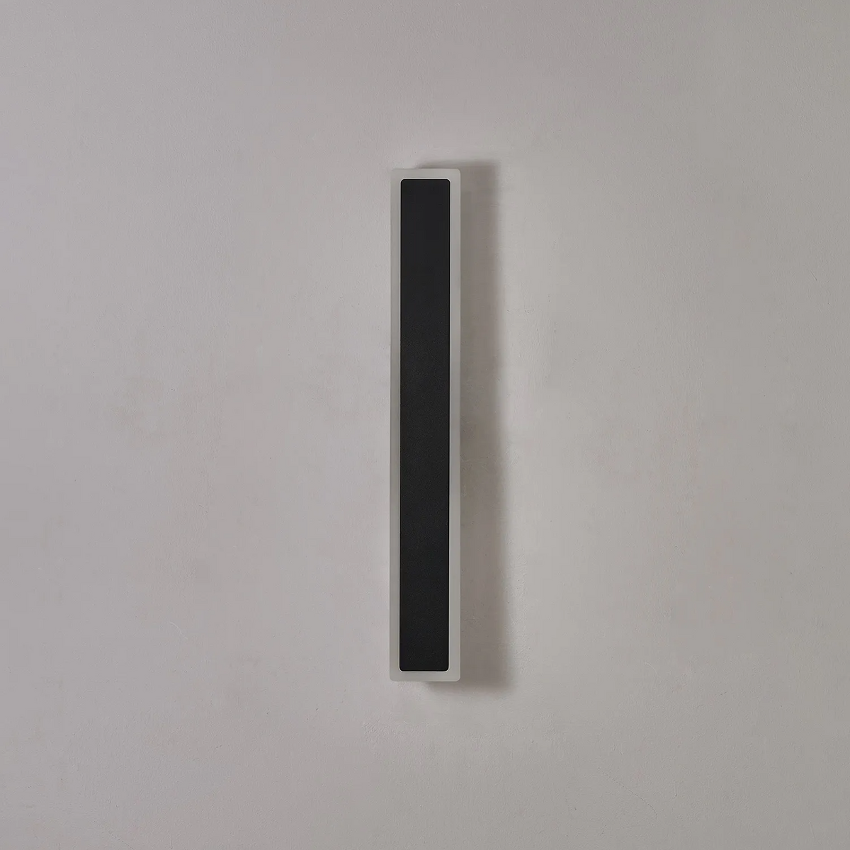 Kemberton 600 17w LED Linear Rectangle Exterior Wall Light in Black