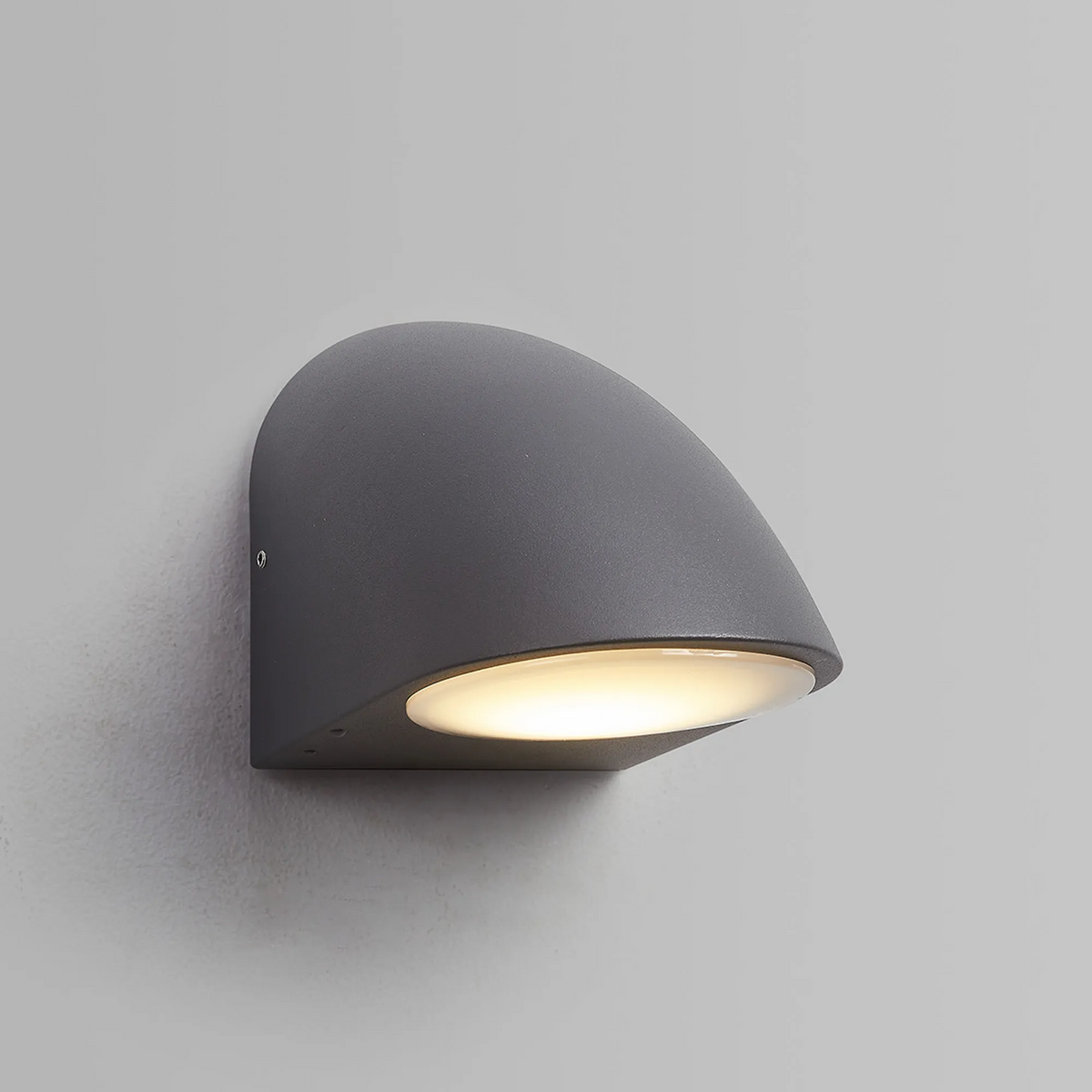 Kelso IP54 Exterior Wall Light in Dark Grey
