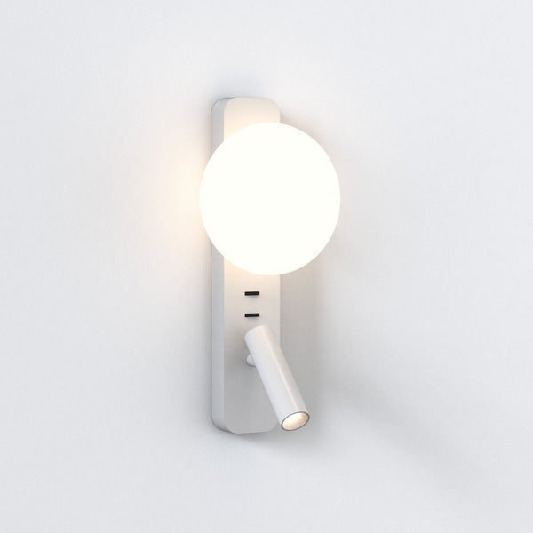 Zeppo Wall Reader Light in Matt White