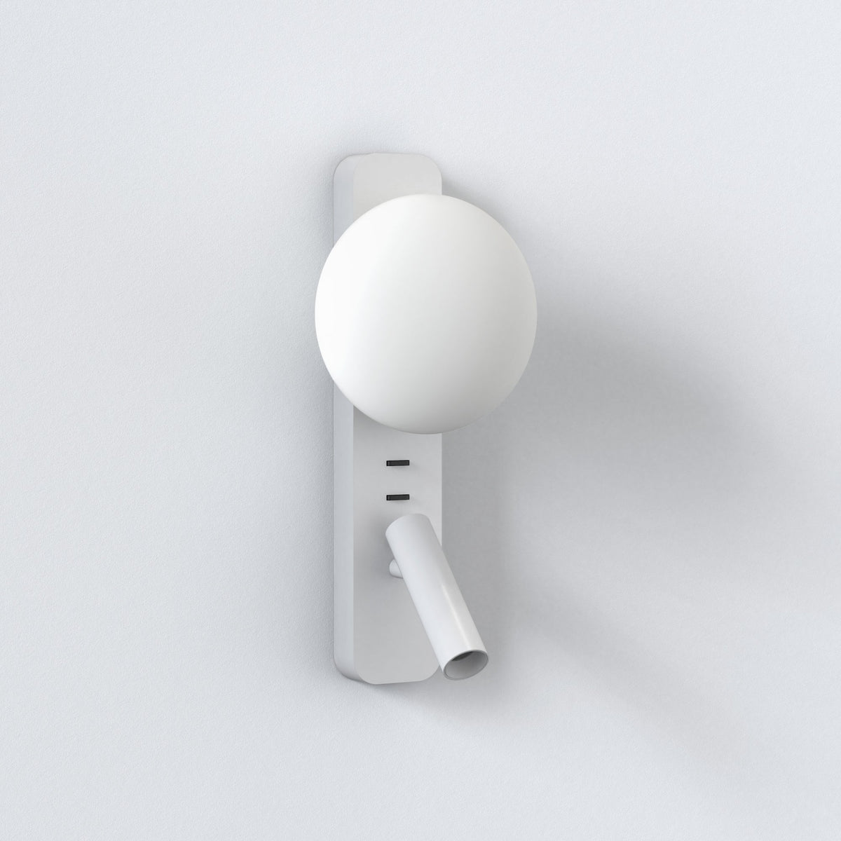Zeppo Wall Reader Light in Matt White